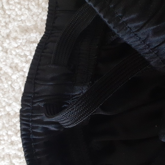 🌹 2 pairs of boys athletic shorts. Superman and tek gear. 3T. - Picture 6 of 7